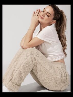 Popflex Cozy Sherpa Lounge Jogger Pants— Beige. Size Large